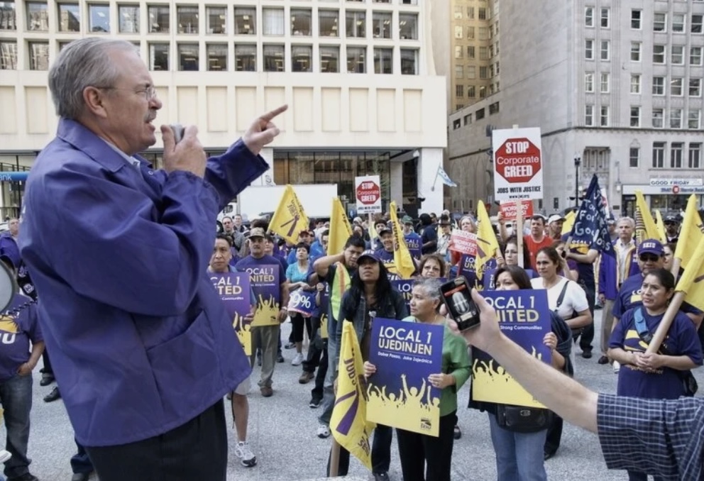 Tom Balanoff rallying SEIU Local 1 members at a Jobs With Justice demonstration